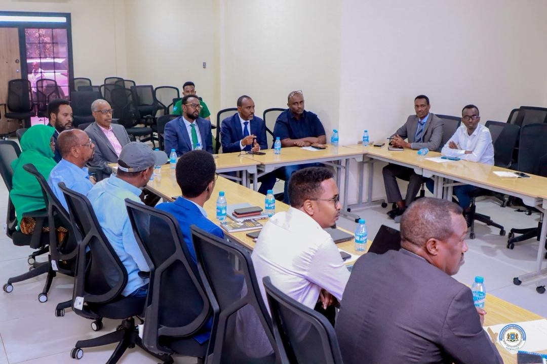 MINISTER OF PUBLIC WORKS CHAIRS MONTHLY MEETING FOCUSED ON THE 2026 PERFORMANCE AGENDA