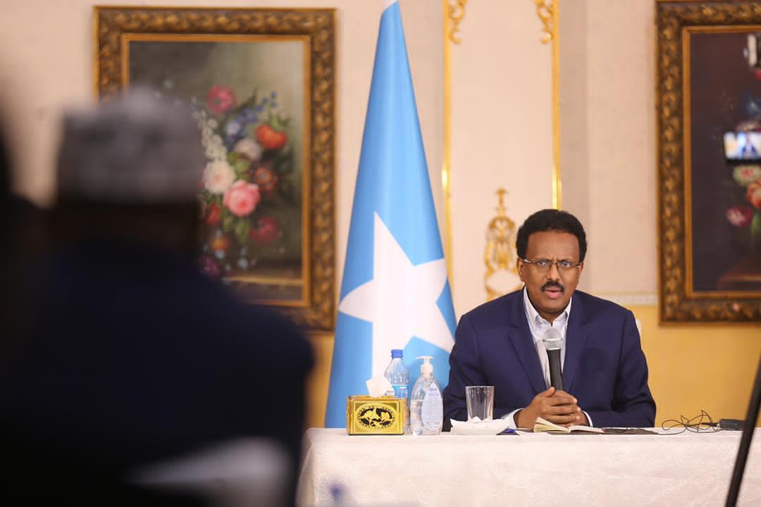 MADAXWEYNE FARMAAJO OO LA KULMAY MADAXDA WARBAAHINTA GAARKA LOO LEEYAHA