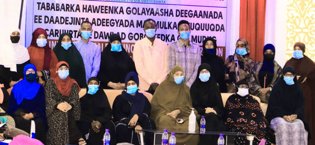 Haweenka Golayaasha Deegaannada Galmudug oo tababar loogu soo gabo gabeeyay Dhuusamareeb ” SAWIRRO”