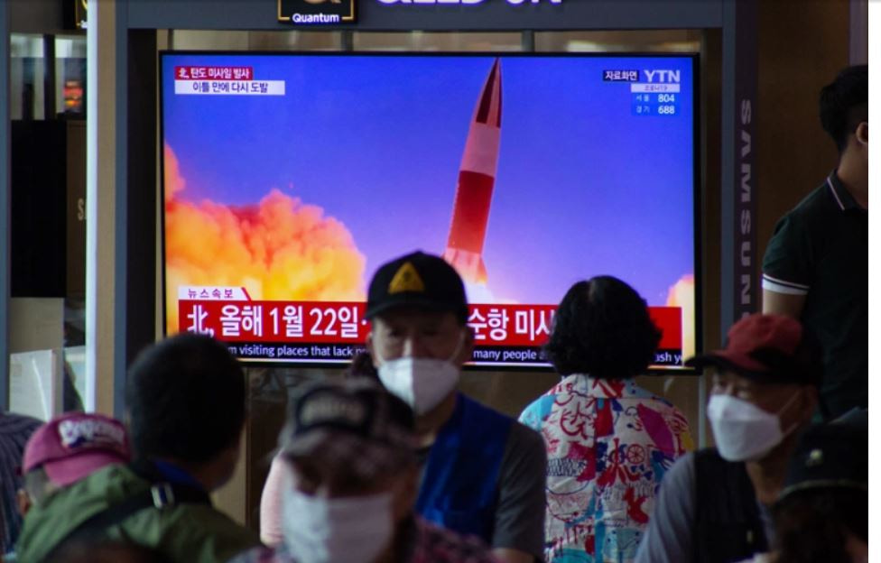 Kuuriyada Koonfureed oo sheegtay in Pyongyang ay tijaabisay laba gantaal