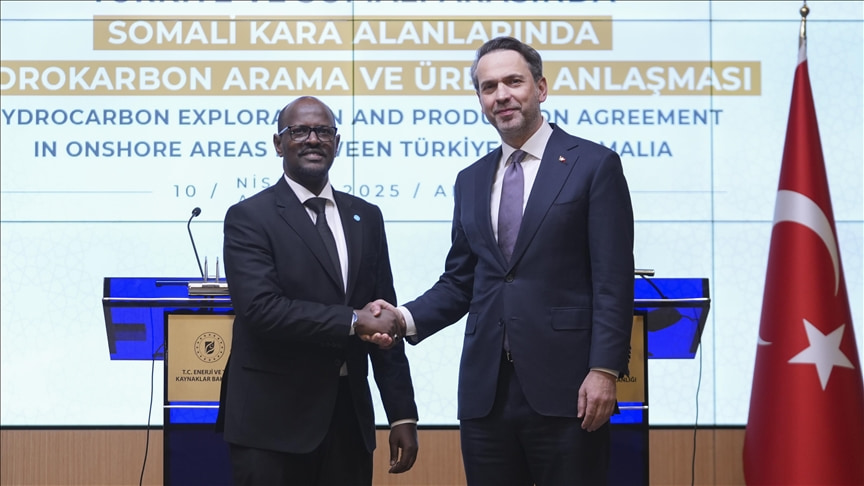 Turkiga iyo Soomaaliya oo qalinka ku duugay heshiis Shidaal baaris ah (WARBIXIN)