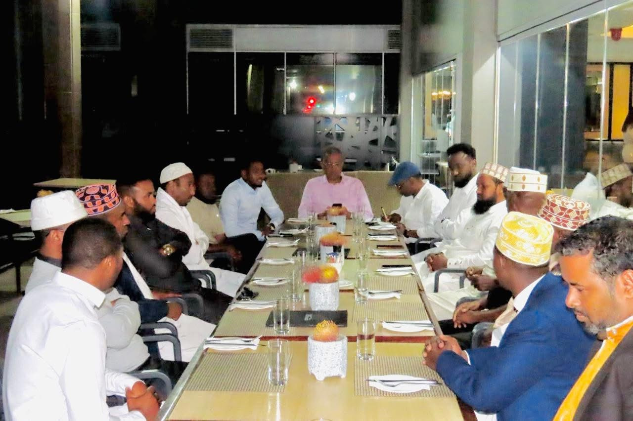 Safiirka JFS ee K/afrika oo la kulmay Jaaliyadda Soomaaliyeed