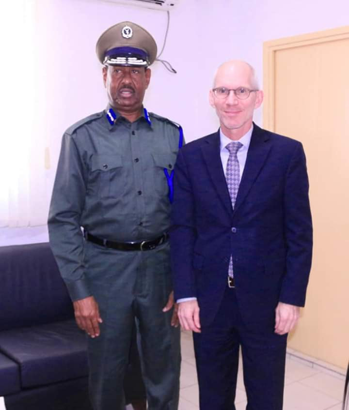 Somali Police Commissioner meets with UN Special Representative for Somalia