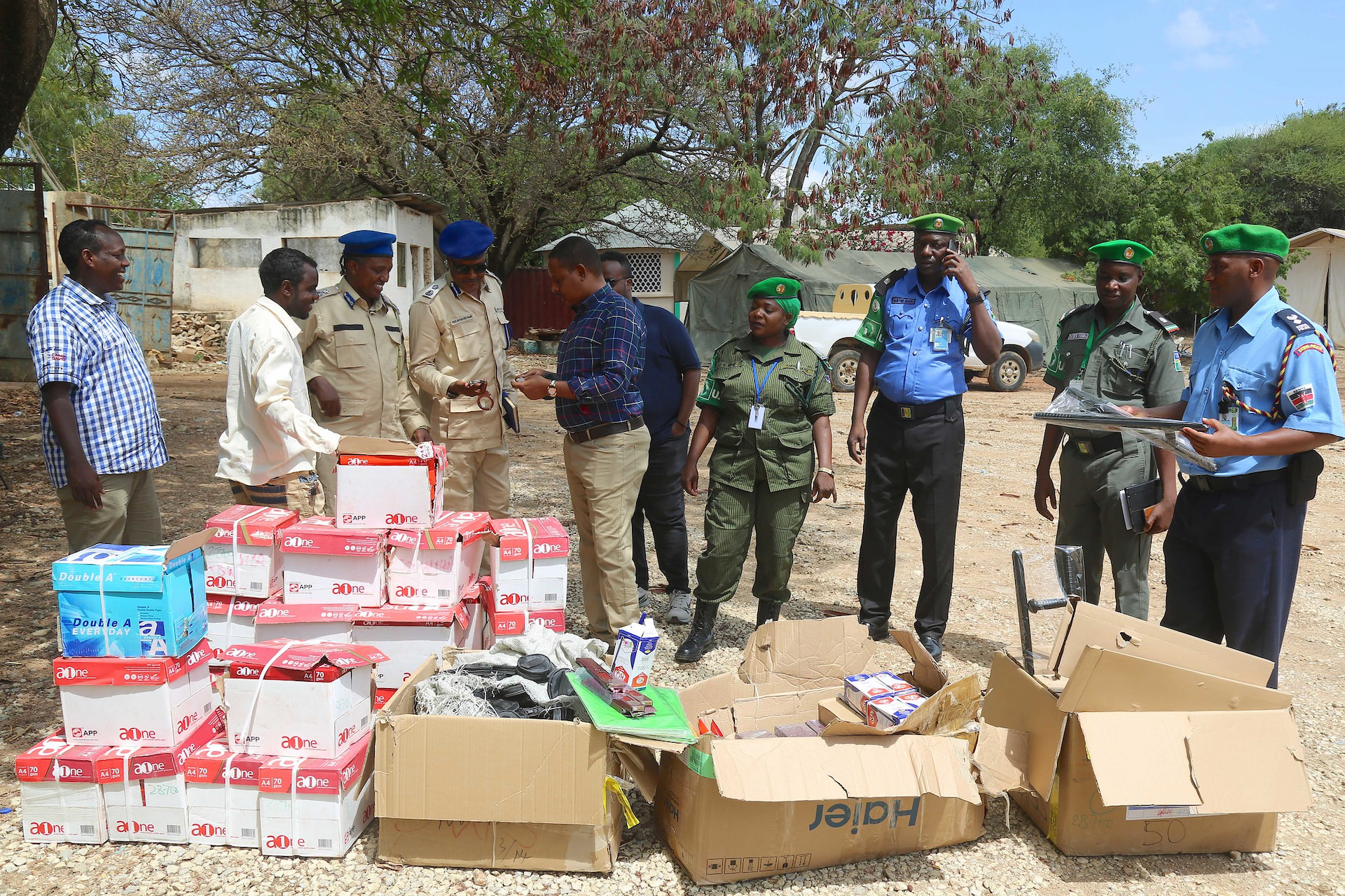 AMISOM donates equipment to Southwest State Police
