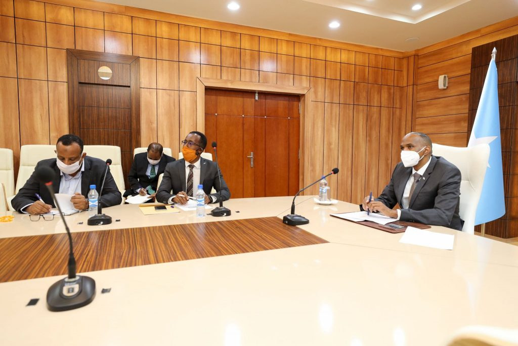 Prime minister receives Heads of private media and journalists Advocates