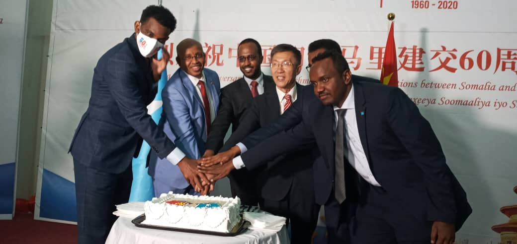 China ready to share its development experience with Somalia, encourages its enterprises to invest Somalia
