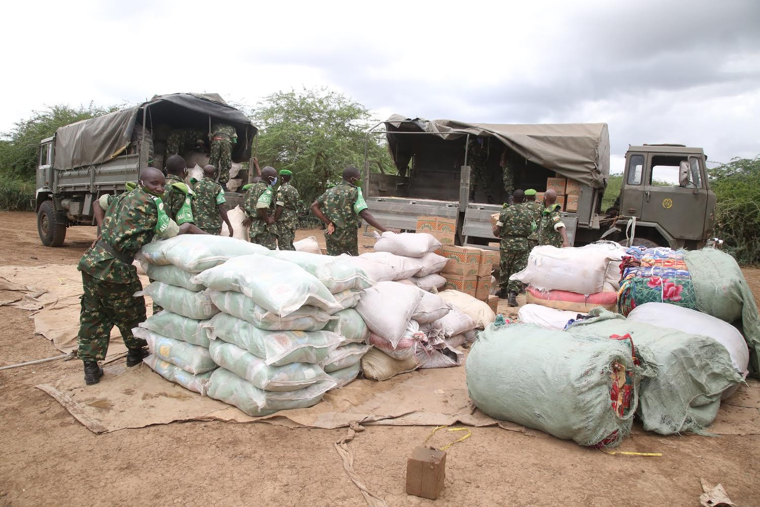 Hundreds of households in Jowhar receive assistance following recent floods