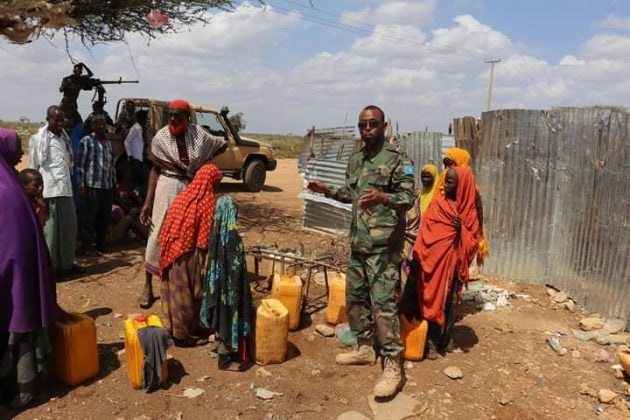 Somali National Army distributes water assistance to the drought stricken people