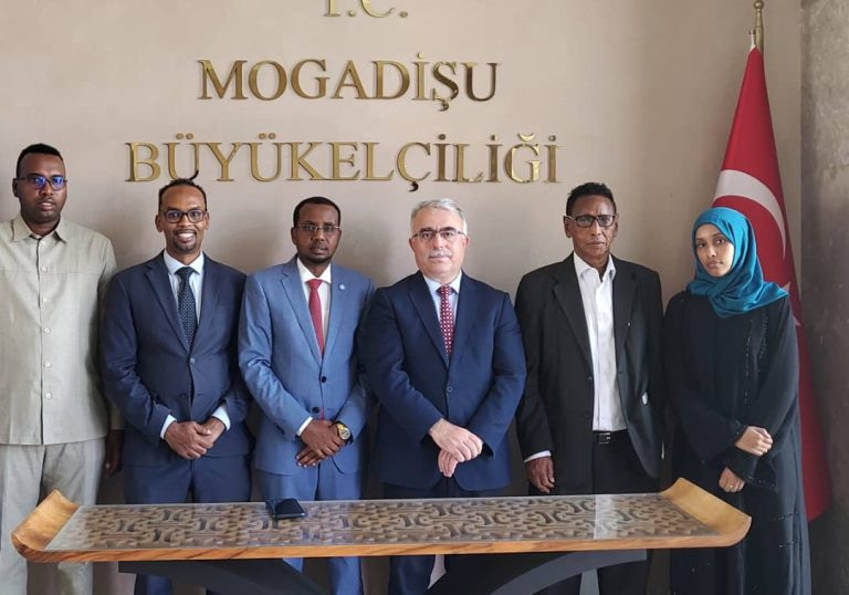Members of the National Drought Committee meet with Turkish Ambassador to Somalia