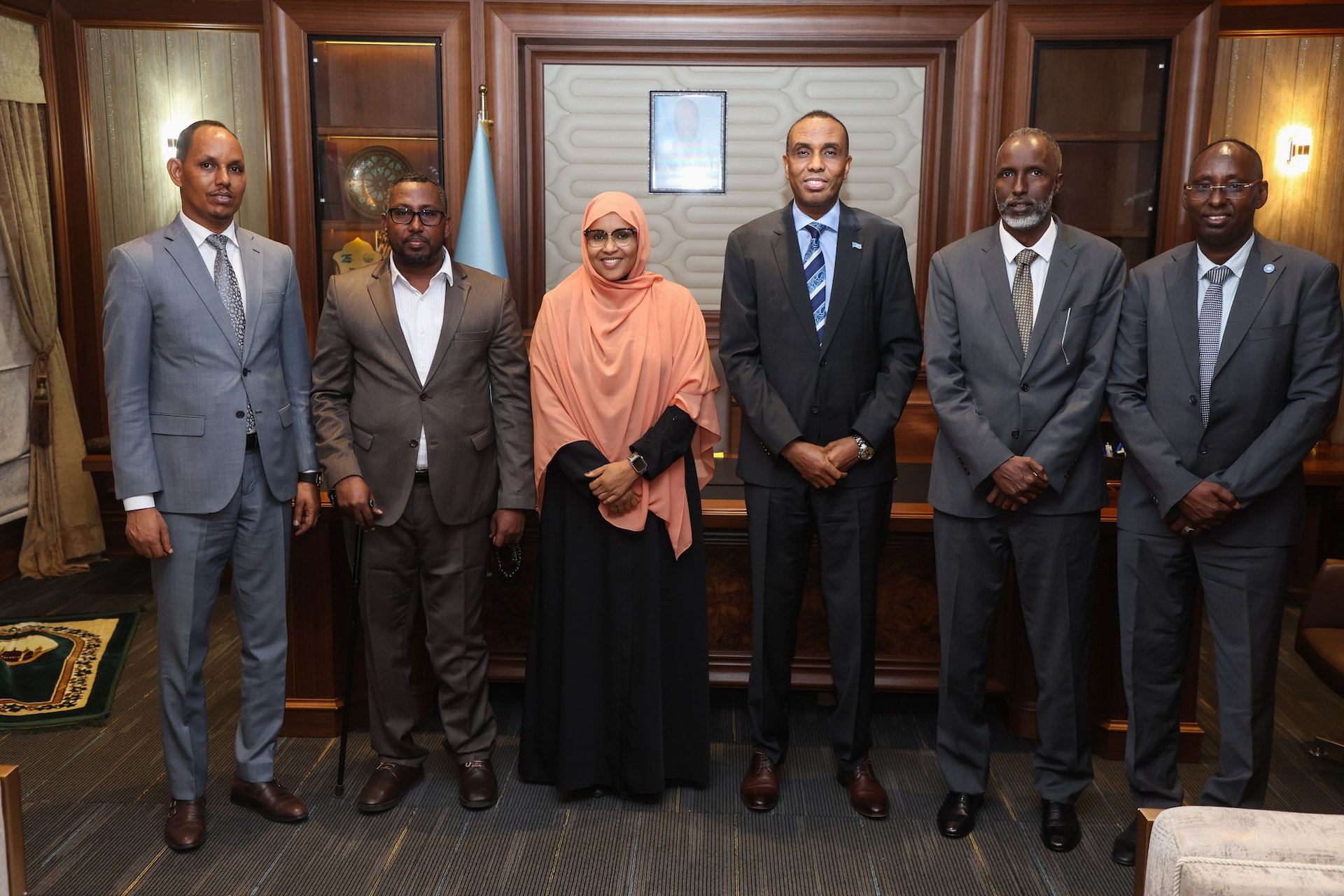 PM Hamza receives work plan from the Minister of Transport and Minister of Social Work