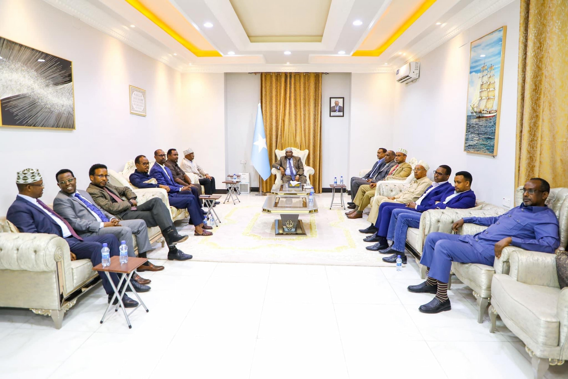 Speaker of the Parliament meets Presidential candidates