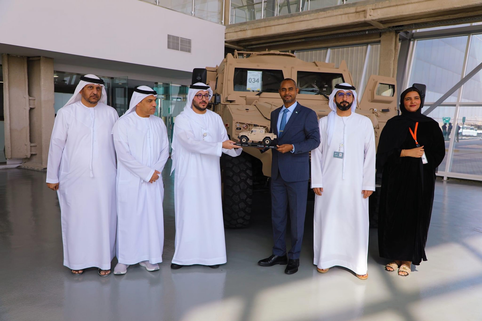 Somalia’s Defence Minister visits Arms, Ammunition and Vehicles of the UAE