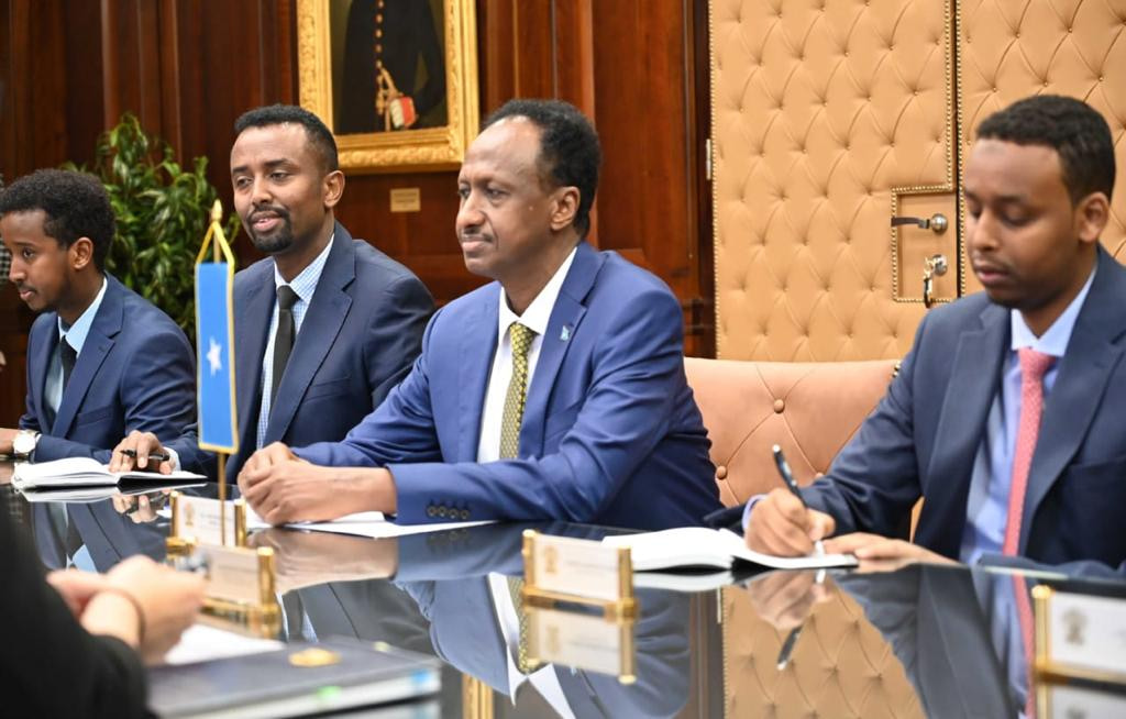 Somali Minister of Internal Security meets his Serbian counterpart