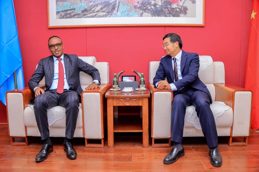 Somali Disaster Management Commissioner Meets with Chinese Ambassador to Discuss Relief Efforts