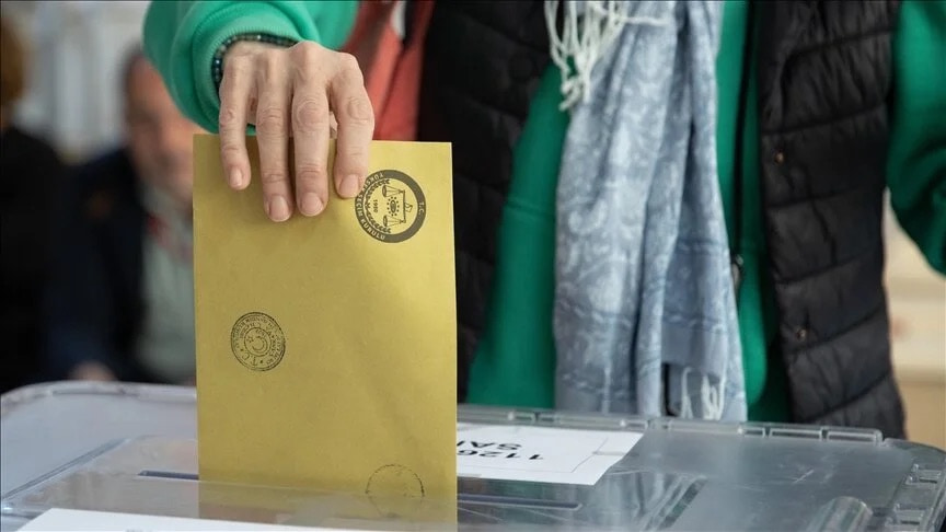 Millions head to the polling stations in Türkiye as country’s first presidential election begins