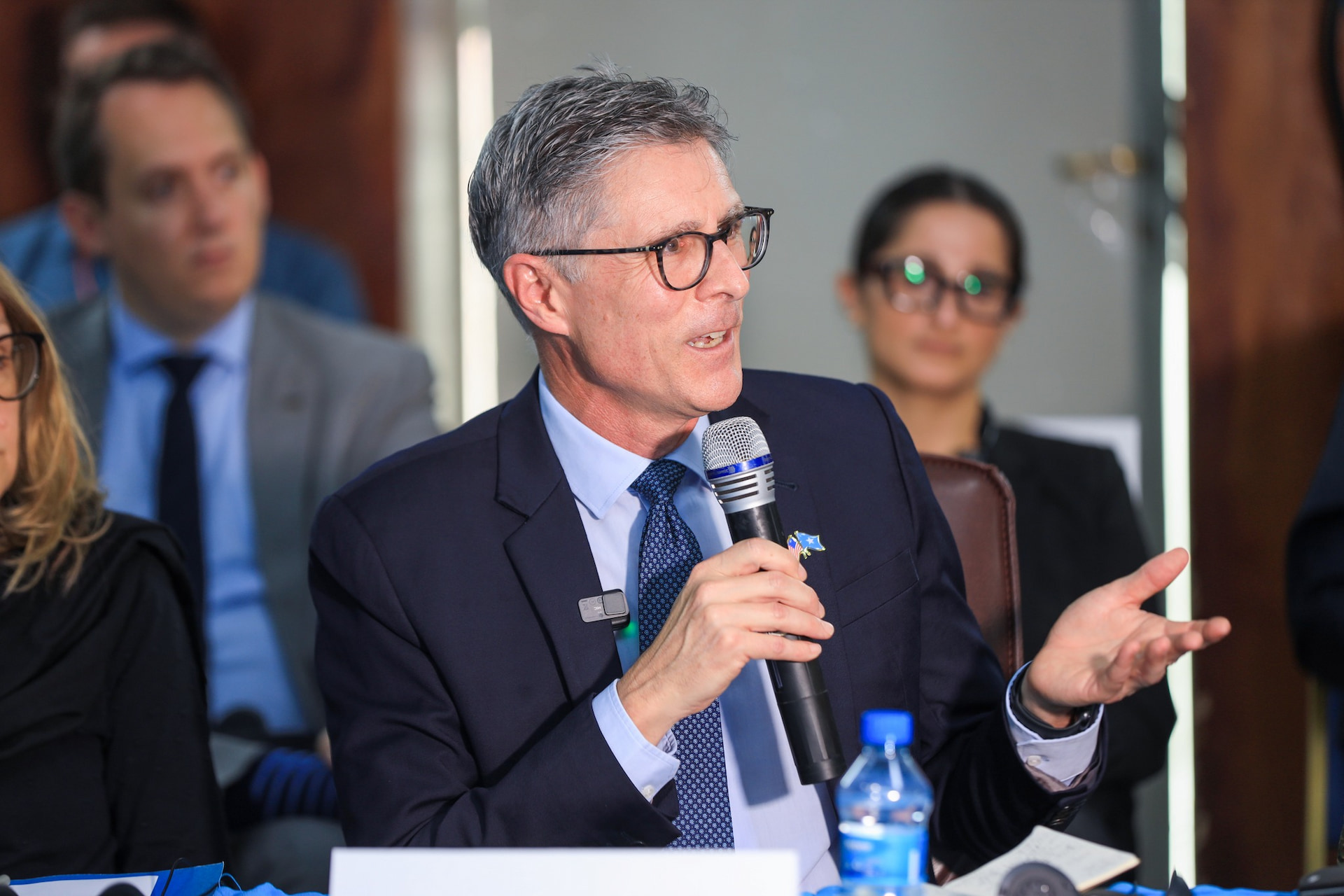 US Charge d'affaires discusses issues related to the Stabilization and Recovery