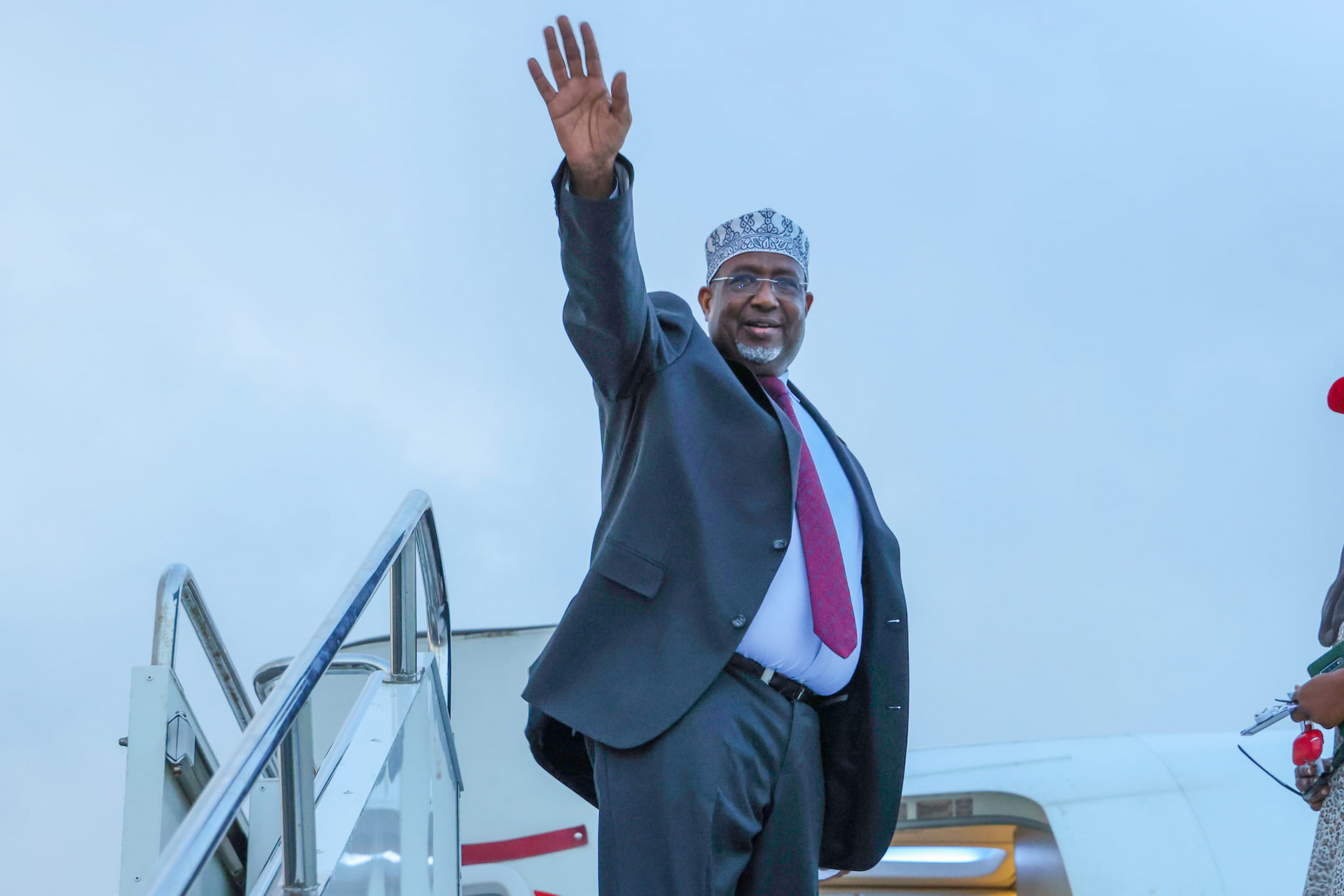 Speaker of the House of the People departs for the US