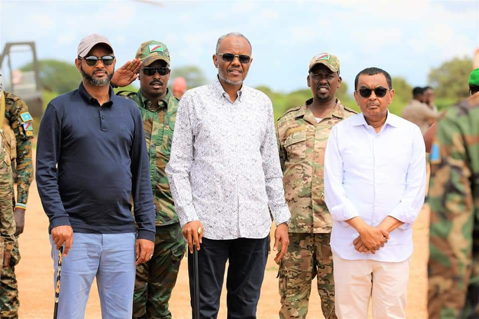 A high-level delegation of Federal and State officials arrive in Diinsoor district