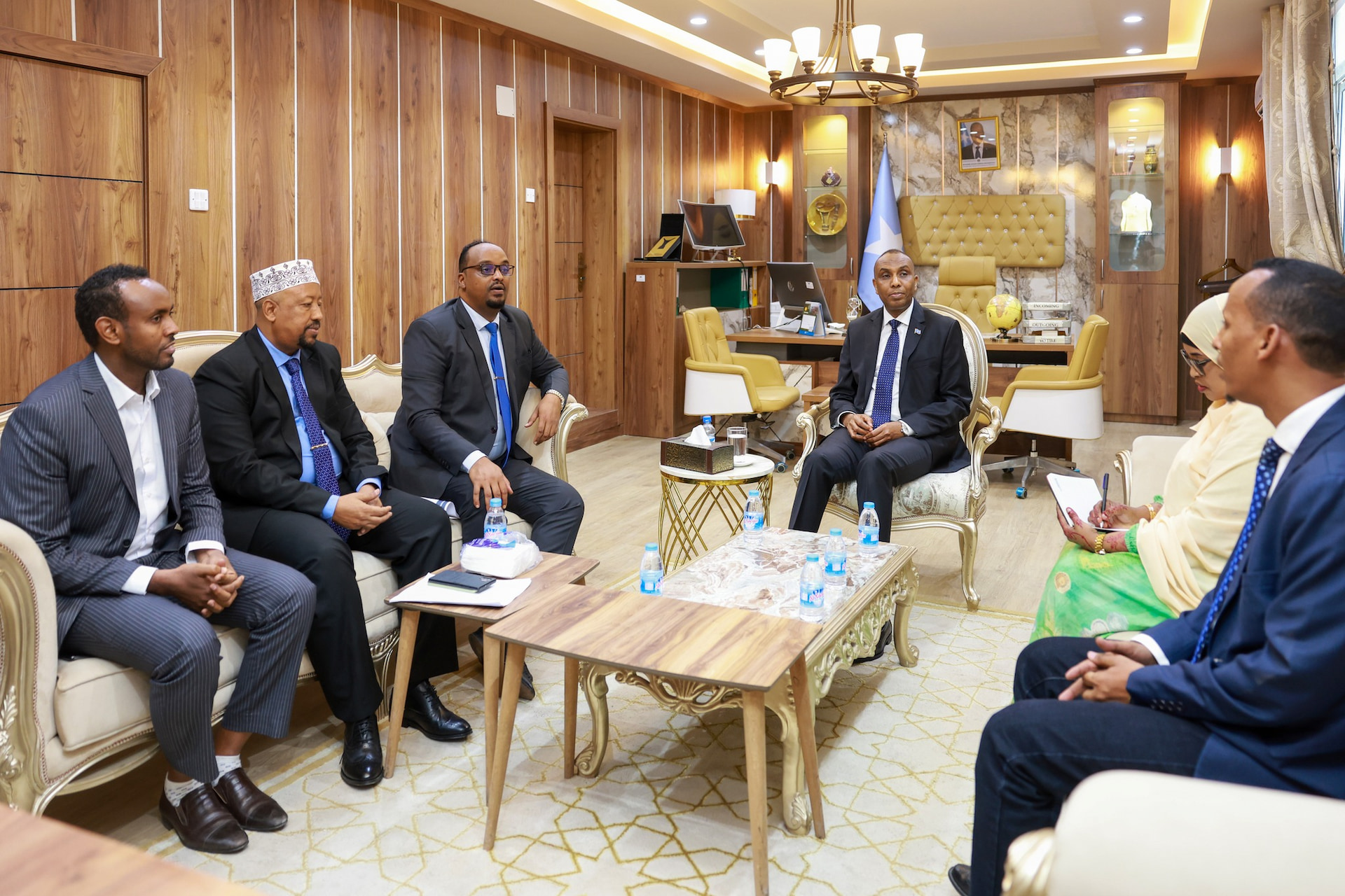 Prime Minister Hamza inspects the Ministry of Works