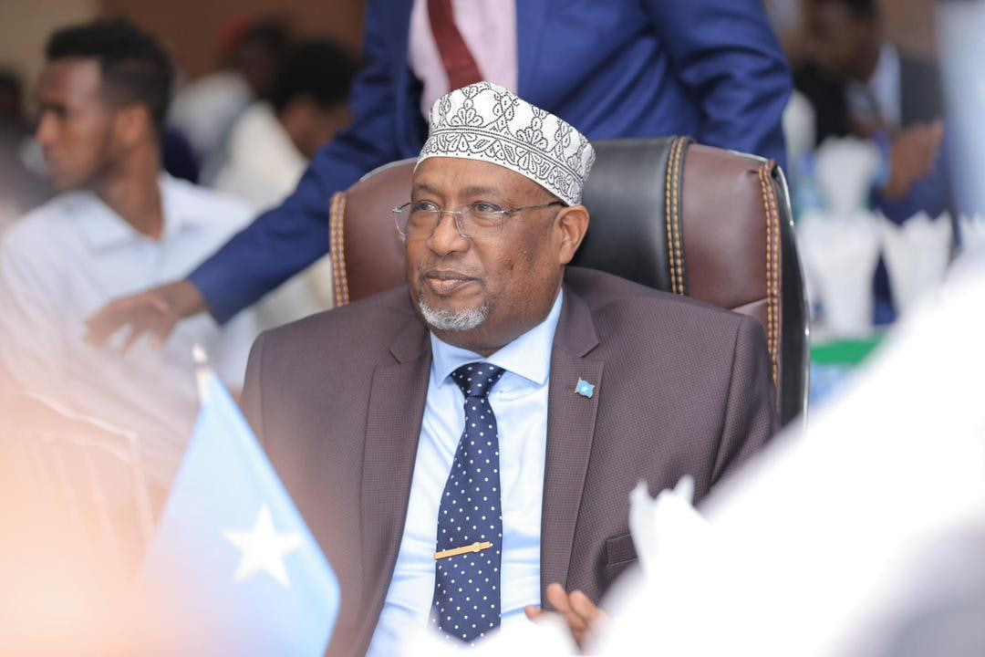 Somalia's Acting President and other officials celebrate Hormud Telecom's achievements