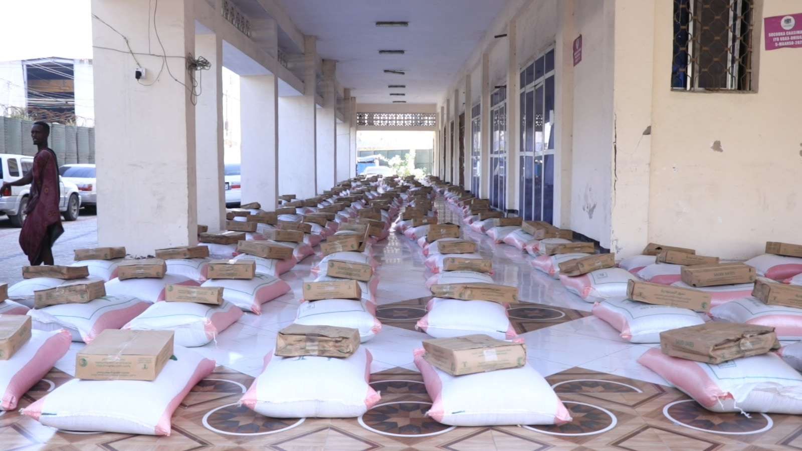 SoDMA delivers food aid to 500 needy families in Mogadishu