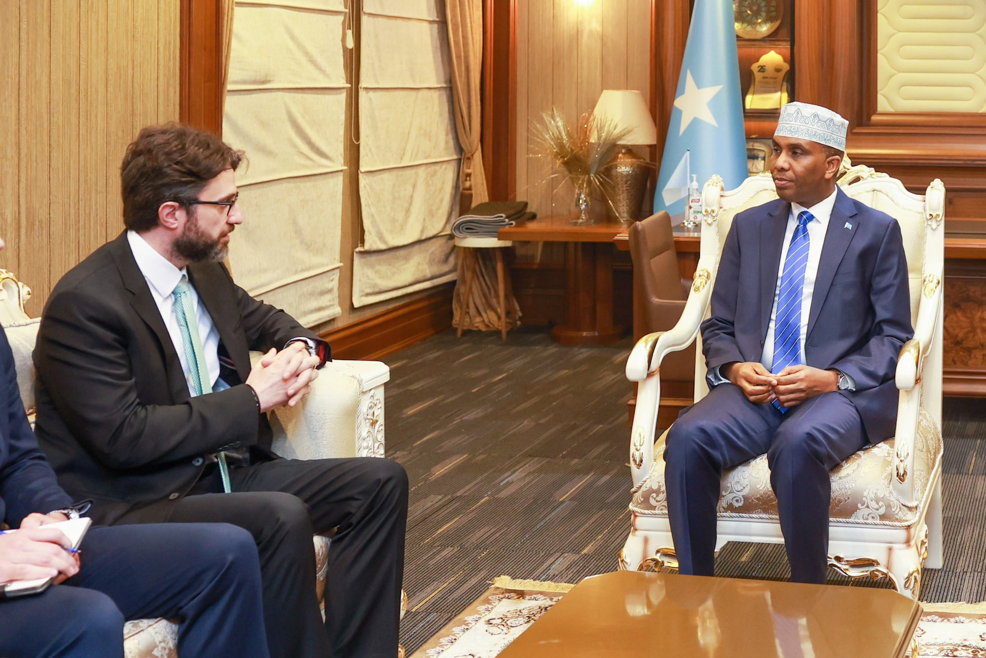 Prime Minister Hamza receives Turkish Ambassador to Somalia