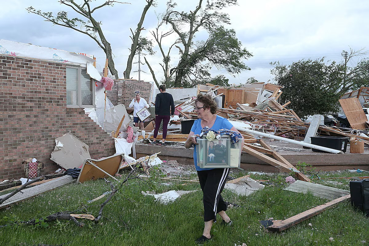 Iowa tornado kills 'multiple' people in small town reduced to rubble