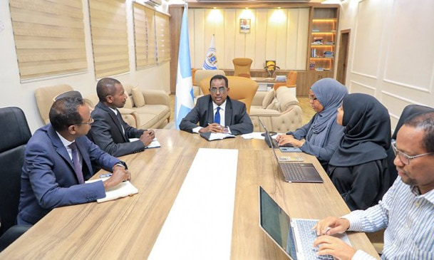 Minister of Interior receives the IOM Chief of Mission in Somalia
