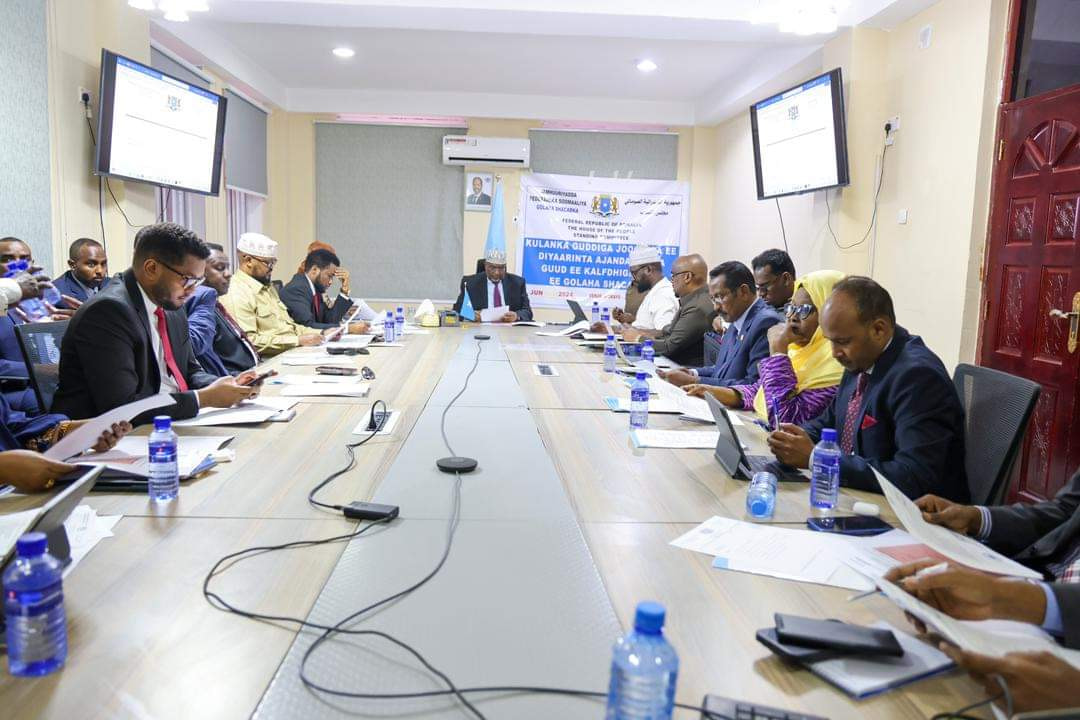 Speaker of the Parliament chairs the Parmanent Committee's meeting in Kismayo