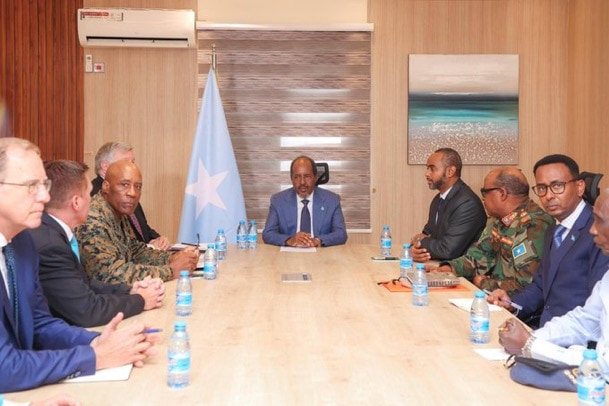 Somalia, US discuss joint counter-terrorism efforts