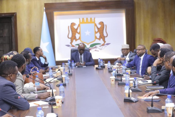 Minister Fiqi updates the Foreign Affairs standing committee at the House of People