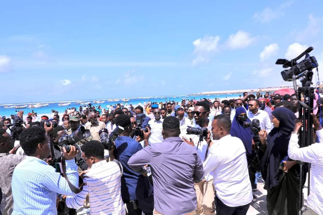 Pictures: Government Institutions' Participation to the Protests Against Al-Shabaab