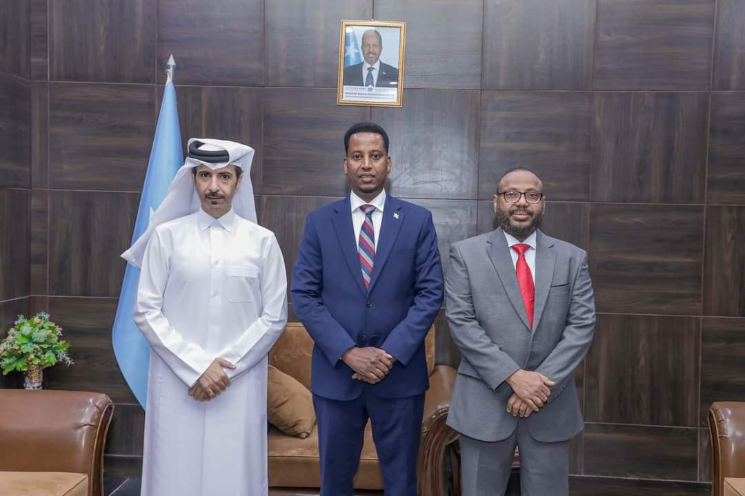 Deputy Minister of Foreign Affairs Welcomes Qatar’s Ambassador to Strengthen Bilateral Ties