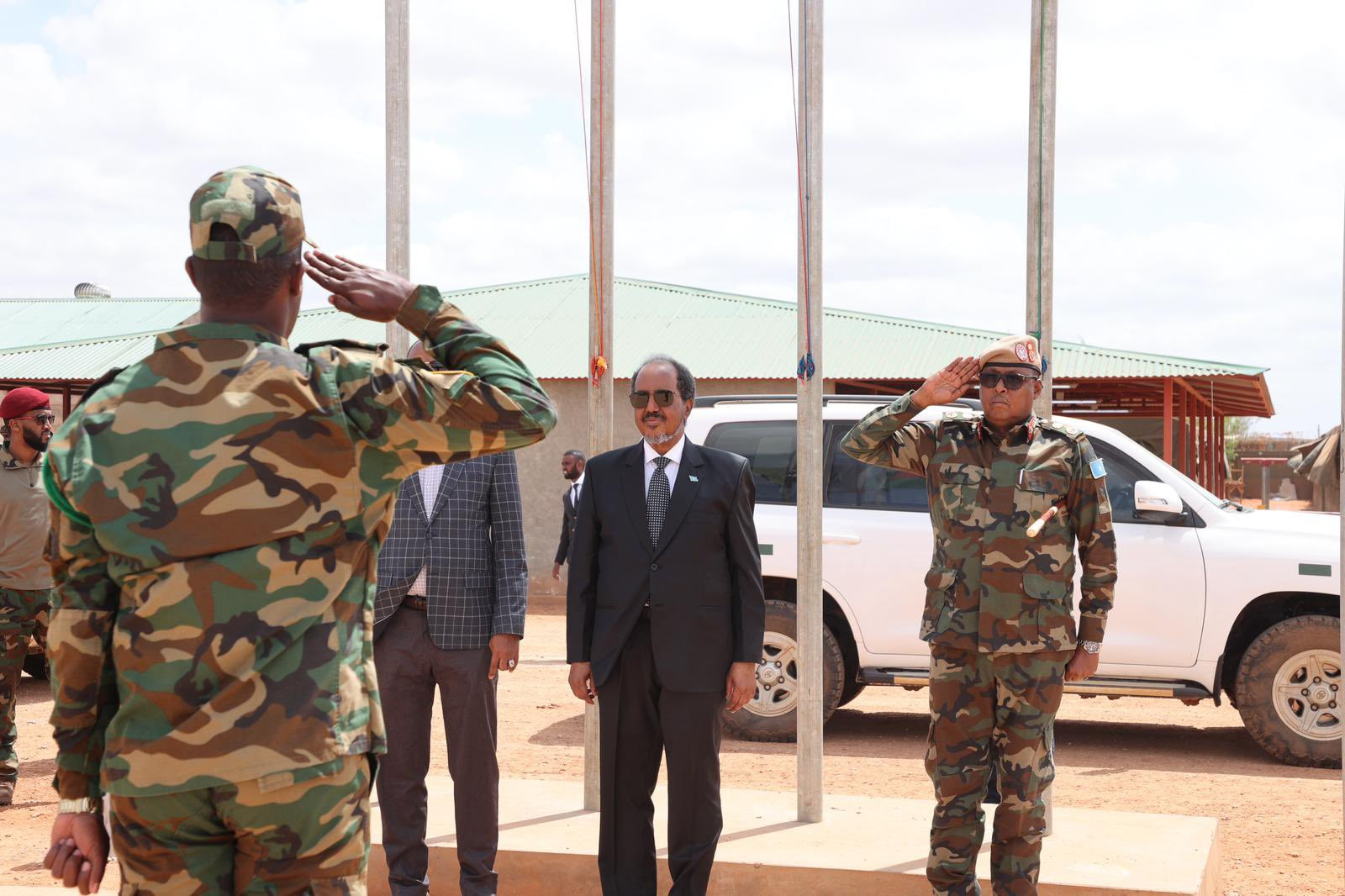President Hassan Sheikh Concludes Training for Somali National Army Officers and Cadets