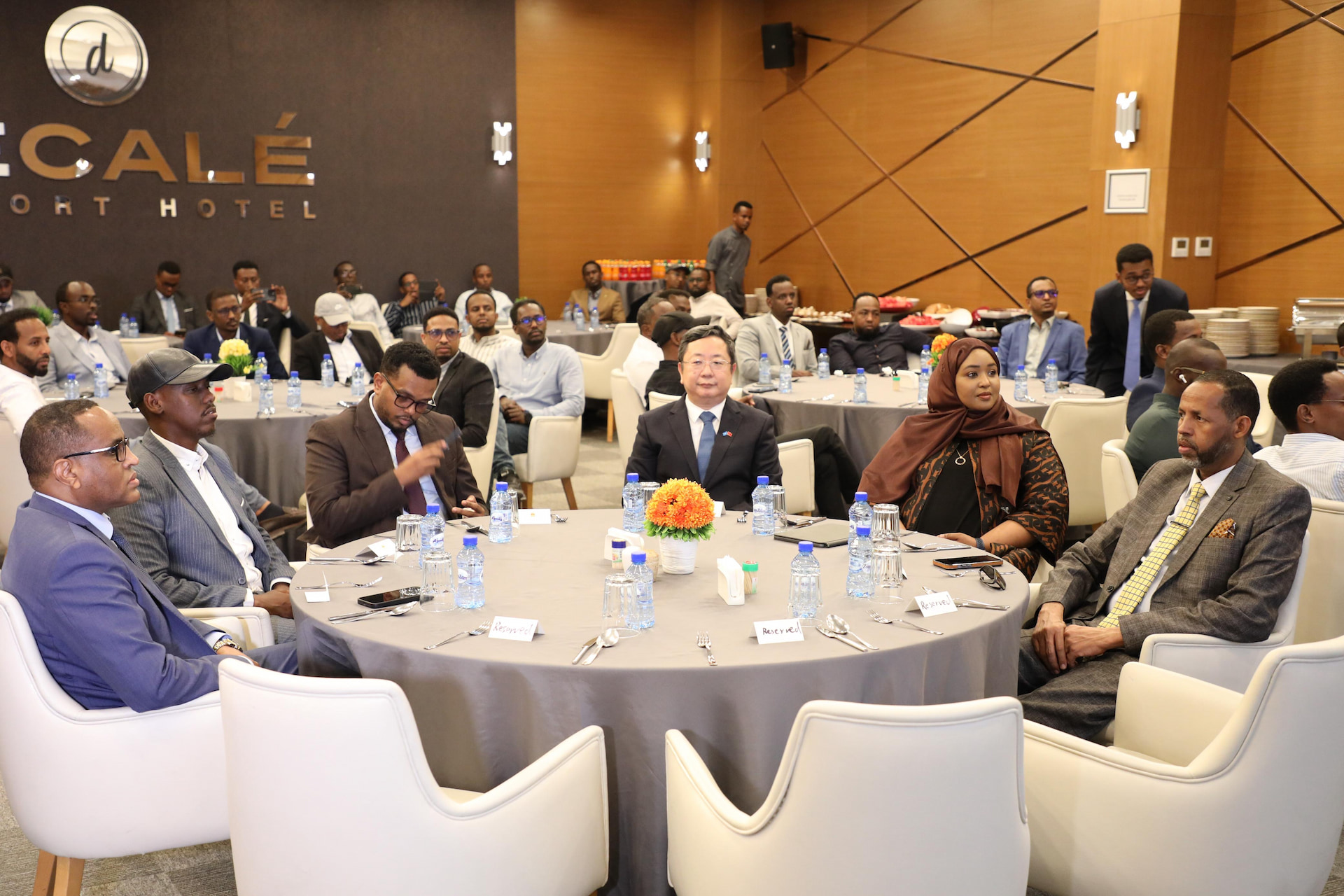 Chinese Embassy in Mogadishu Hosts Somali-China Alumni Reception to Strengthen Ties