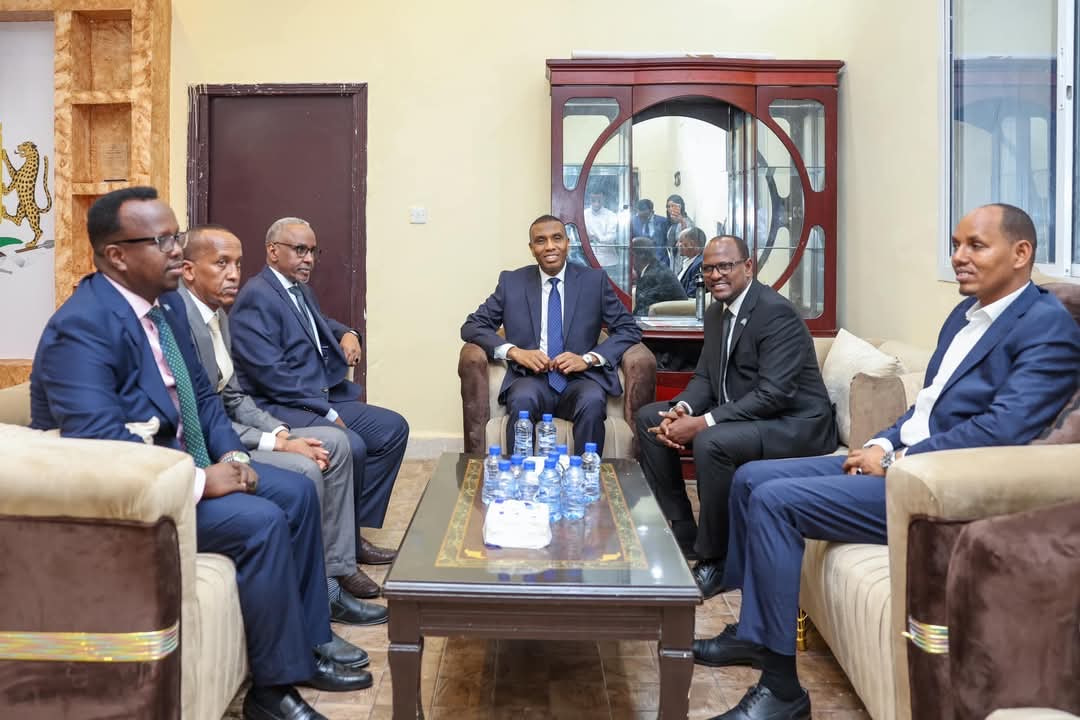 Prime Minister Hamza Oversees Handover Ceremony for the New Minister of Petroleum
