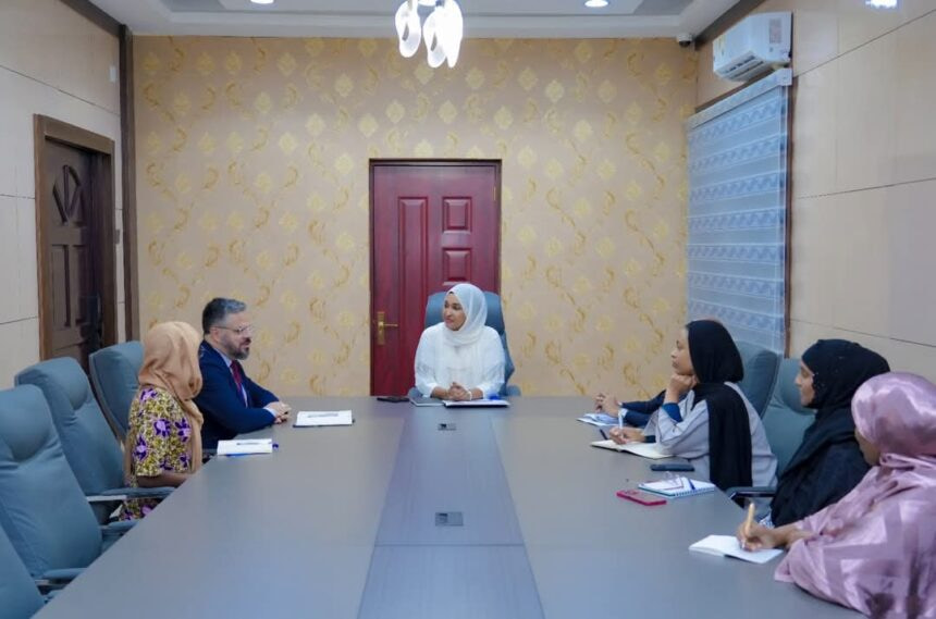 Minister of Family Affairs meets IOM delegation in Mogadishu