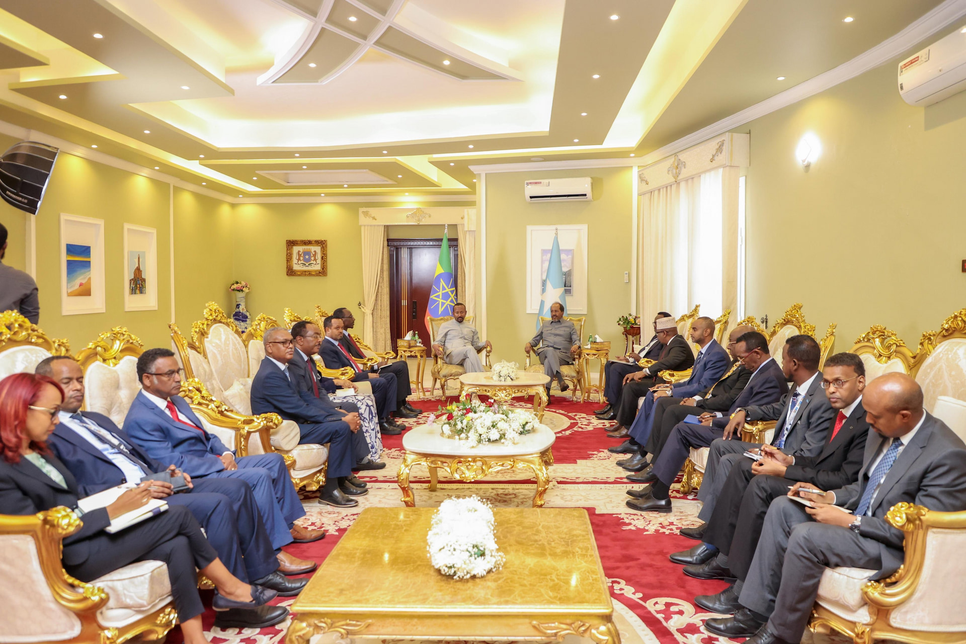 Photos : Somali President, Ethiopian Prime Minister strengthen diplomatic relations