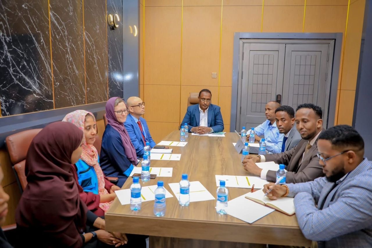 Banadir Governor and UNICEF Discuss Strengthening Health Services in Mogadishu