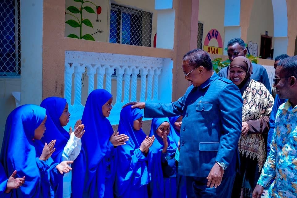 Banadir Governor Pledges Increased Support for Boondheere Orphan Girls School
