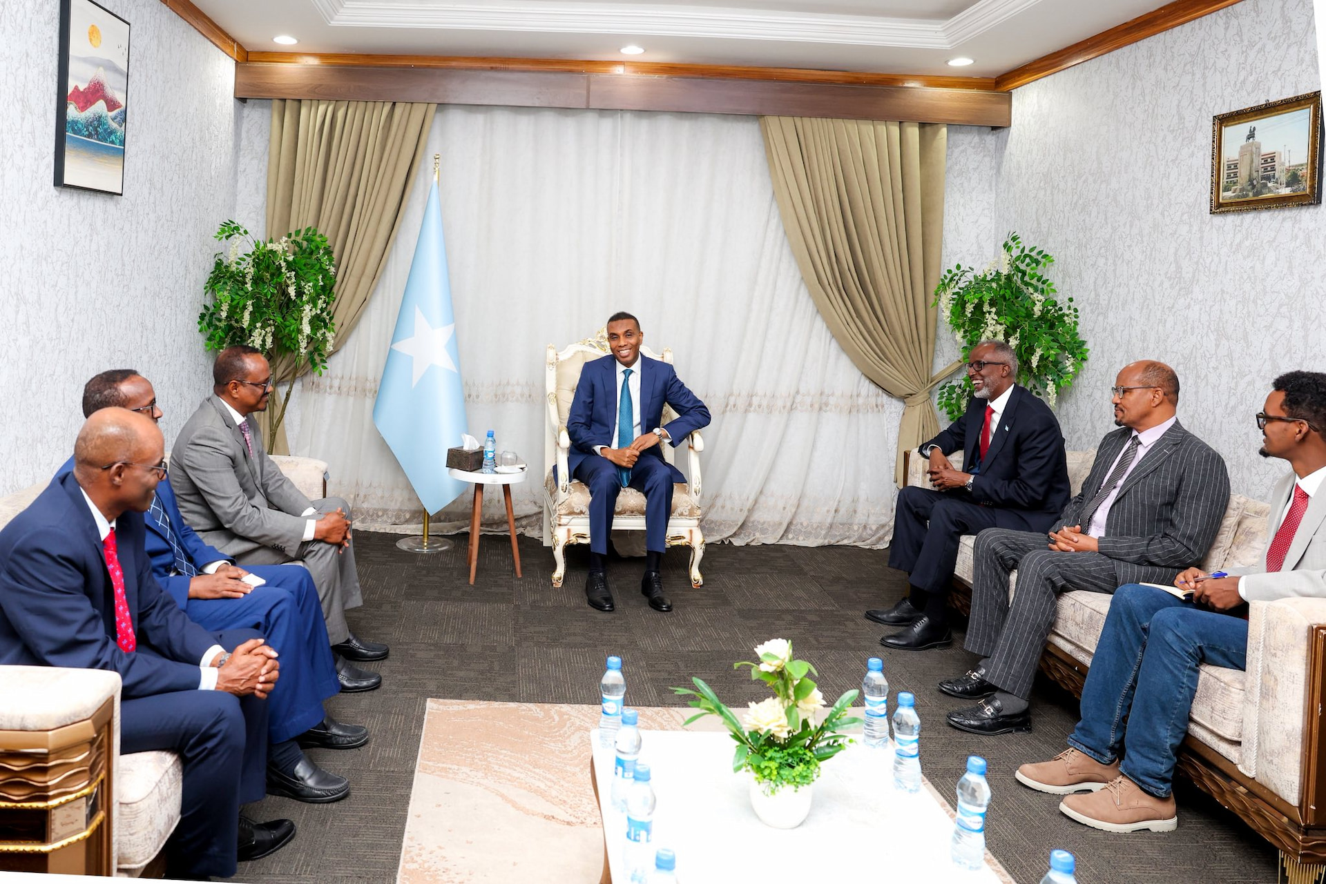 Prime Minister Hamza Receives New Djiboutian Ambassador to Somalia