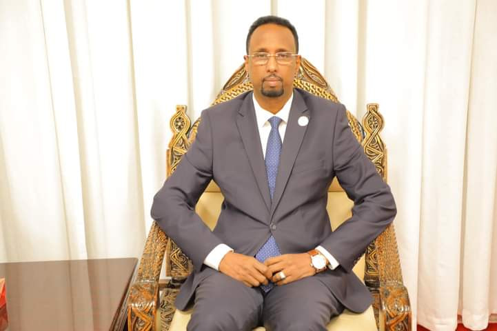 Wasiirka Shaqada iyo arimaha Bulshada oo gaaray dalka Masar