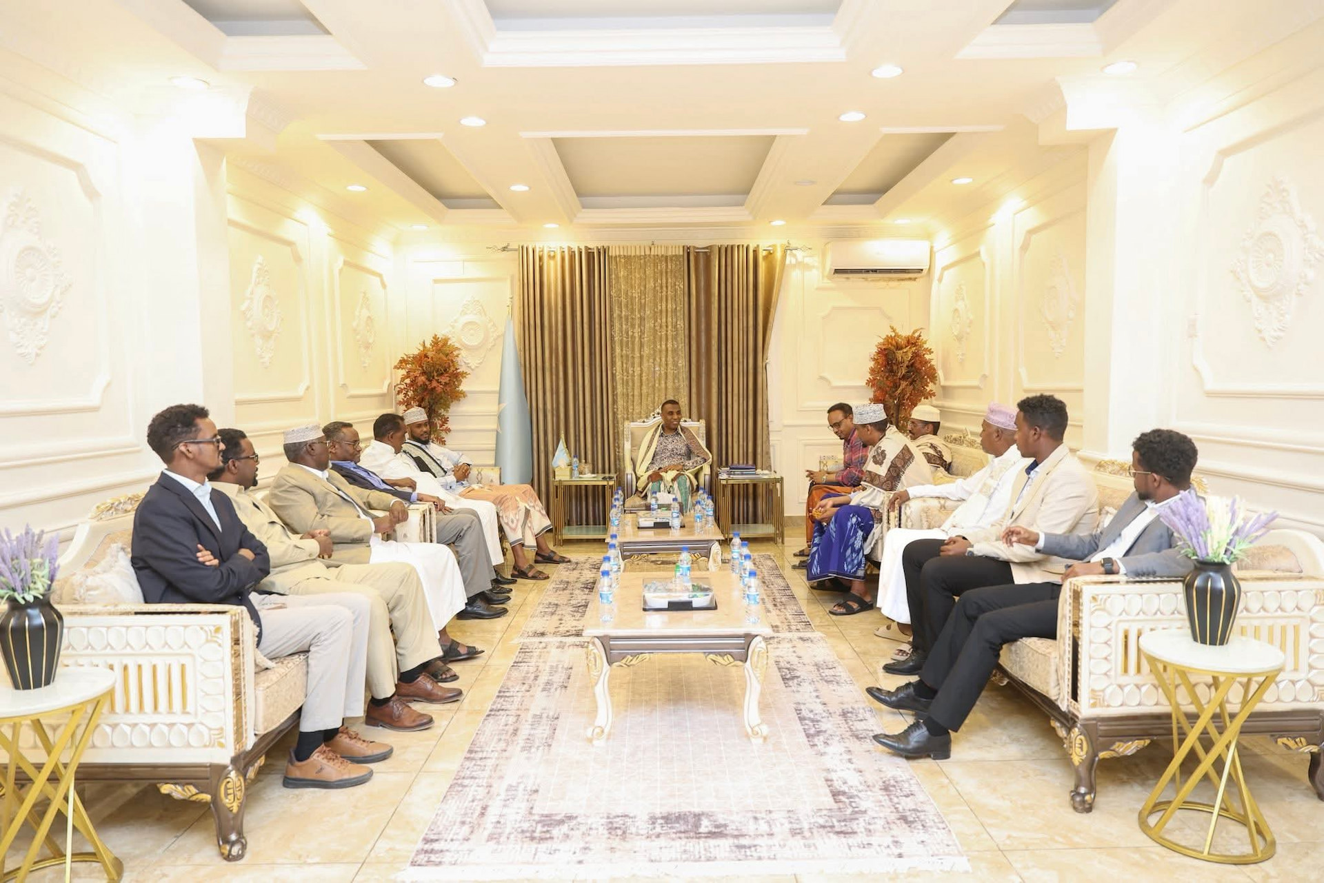 Ra’iisul wasaare Xamse oo qaabilay qaar kamid ah isimada Puntland