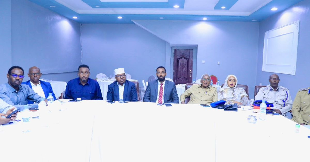 Shir lagu heshiisiinayo beelo ku dagaallamay Mudug oo lagu qabtay Muqdisho