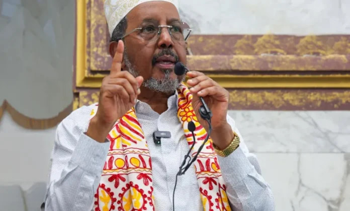 Madaxweyne Xasan Sheekh: Midnimada iyo wadajirka shacabka waa tiirka dib u dhiska Soomaaliya