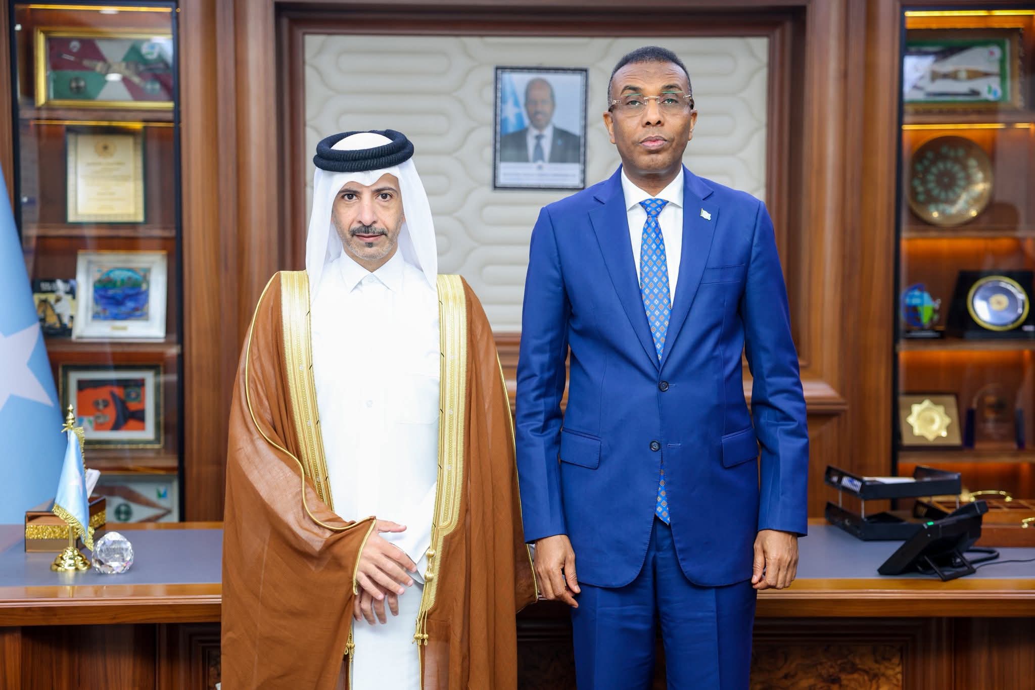 الصومال – رئيس مجلس الوزراء يستقبل سفير قطر ويبحثان تعزيز التعاون الثنائي