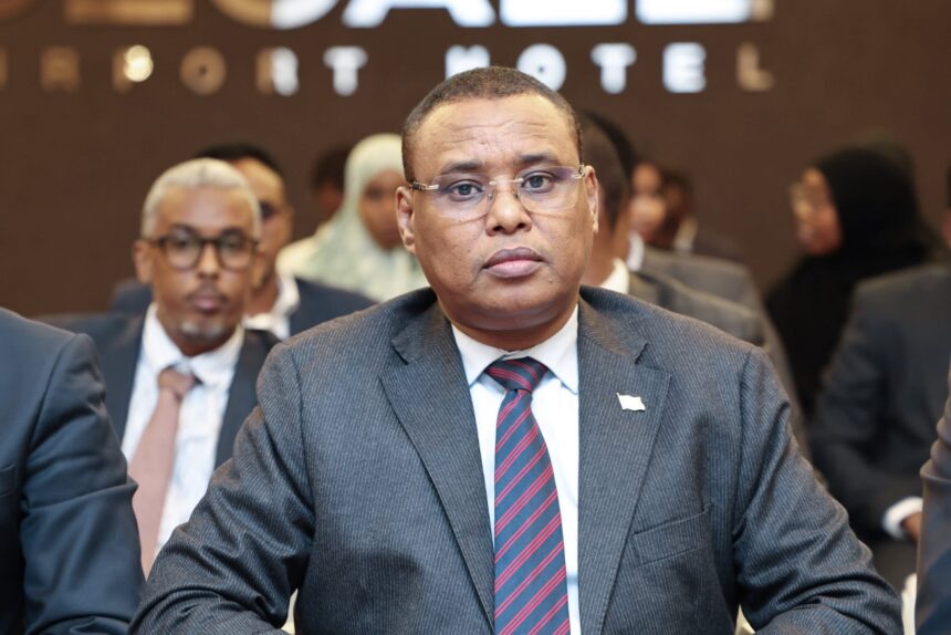 الصومال – النائب الثاني لرئيس مجلس الوزراء يشارك في حفل التوقيع على تنفيذ اتفاقية التعاون الدفاعي والاقتصادي بين الصومال وتركيا