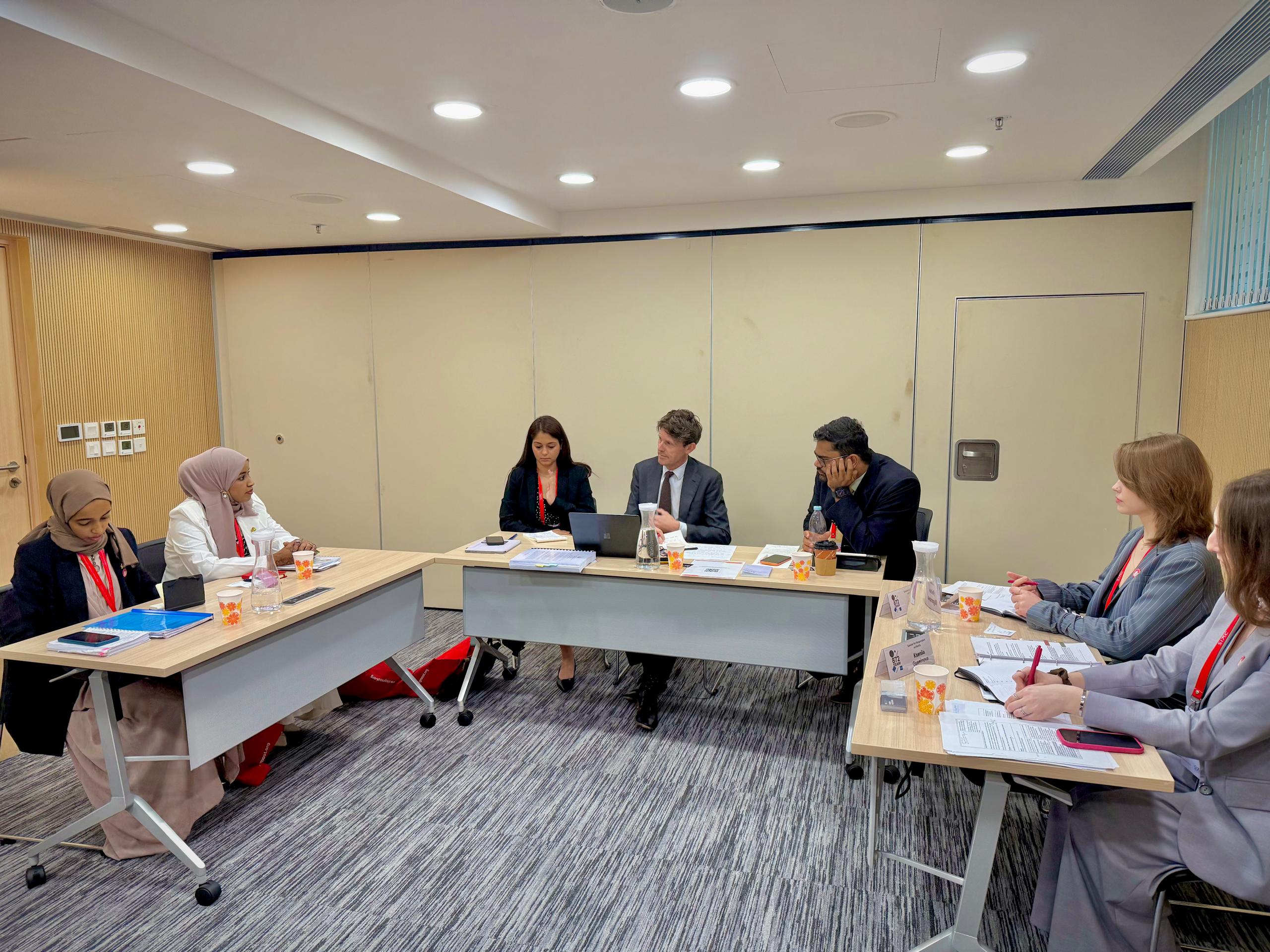 الصومال – إنجاز تاريخي.. جامعة مقديشو تمثل الصومال لأول مرة في مسابقة دولية للتحكيم التجاري في هونغ كونغ