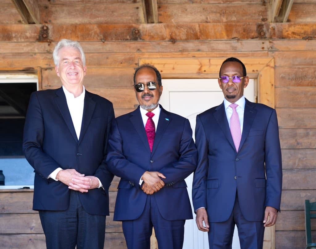 President Hassan Sheikh Mohamud Meets CIA Director William J. Burns in Mogadishu – Somali Nationwide Information Company President Hassan Sheikh Mohamud Meets CIA Director William J. Burns in Mogadishu – Somali Nationwide Information Company
