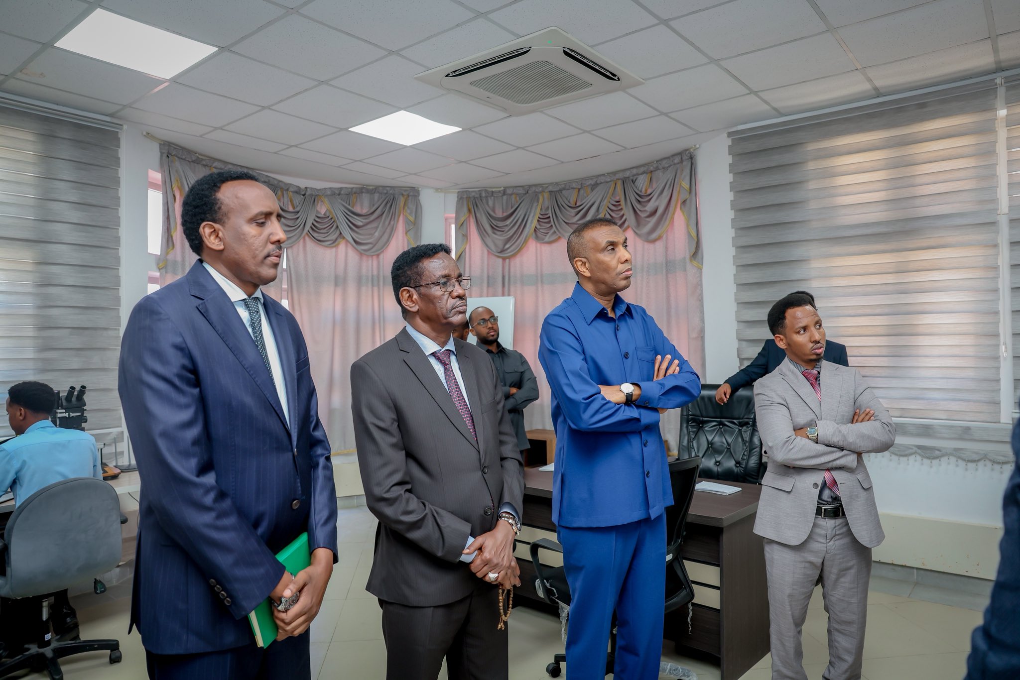 Prime Minister Hamza Inspects Immigration and Citizenship Company – Somali Nationwide Information Company Prime Minister Hamza Inspects Immigration and Citizenship Company – Somali Nationwide Information Company